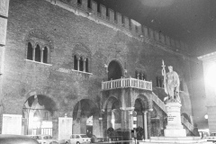 piazza-indipendenza1965